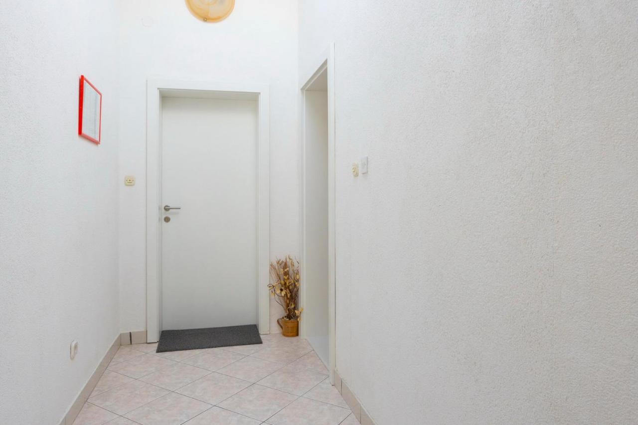 Koko Apartment Makarska Exterior foto