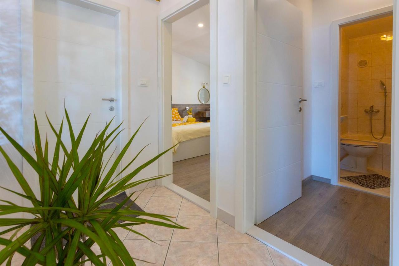Koko Apartment Makarska Exterior foto